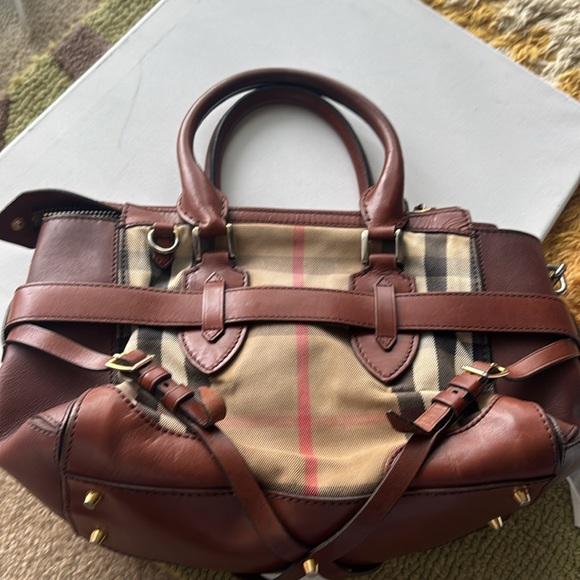 Burberry Brown Plaid Women's Bag - Picture 9 of 14